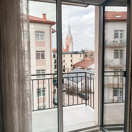 Apartments Domovik Mira 11S/20 موكاشيفه المظهر الخارجي الصورة