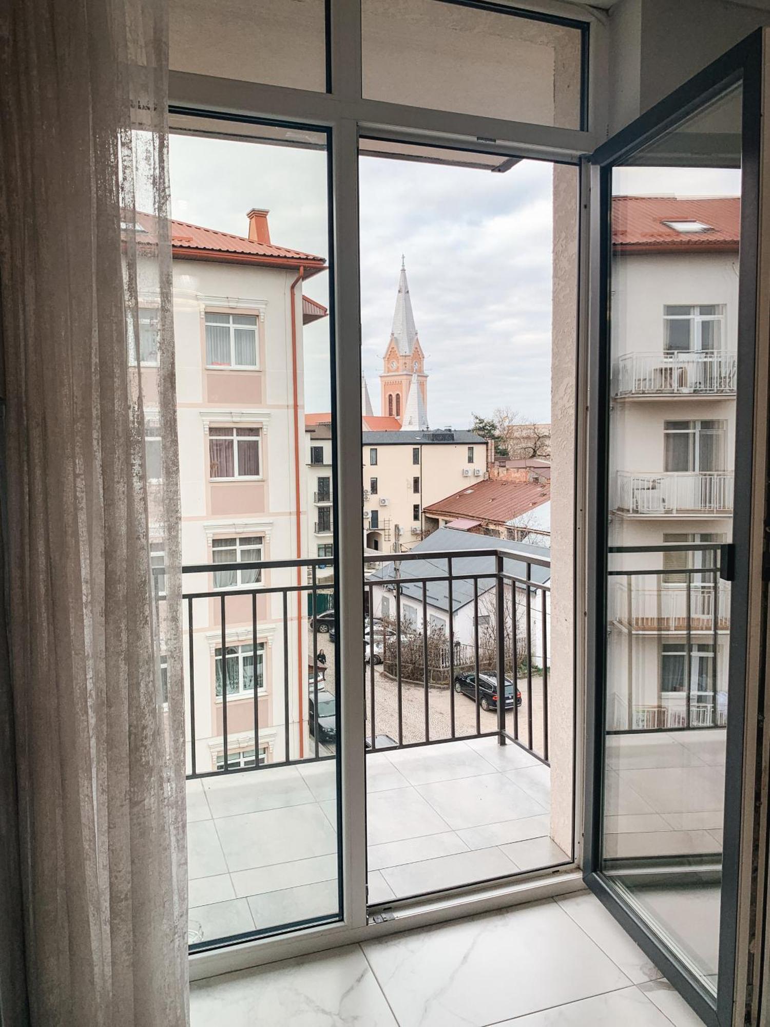 Domovik Mira 11s/20 Apartment Mukacheve